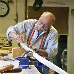 Bowbuilding